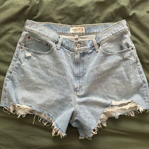 Abercrombie 4” Mom Shorts High Rise 32
